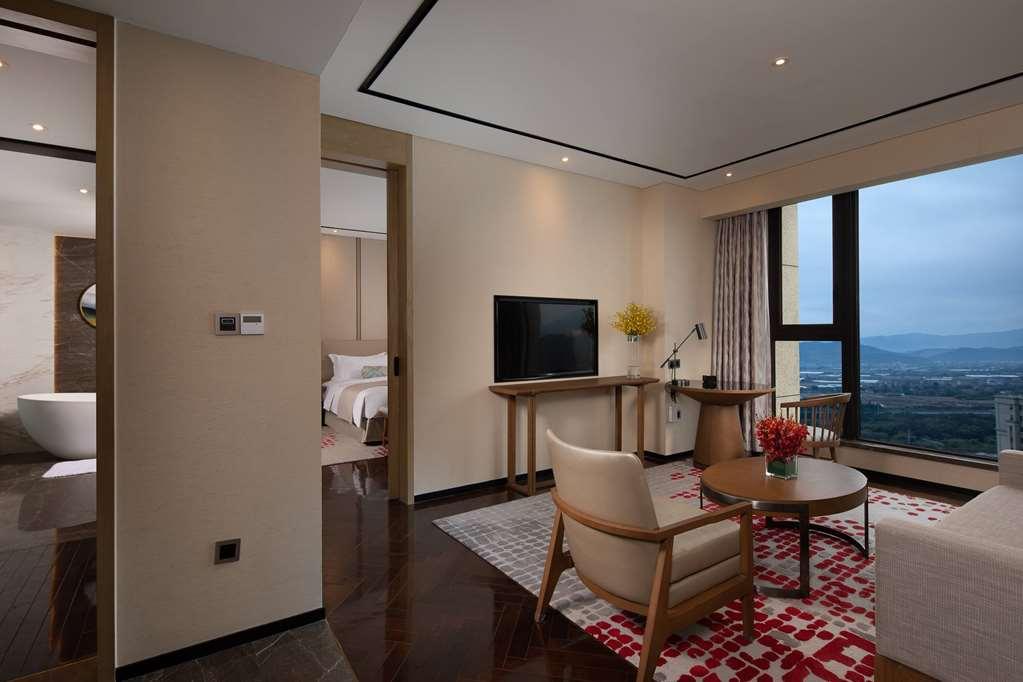 Ramada Plaza Wyndham Wenzhou Cangnan Kamer foto
